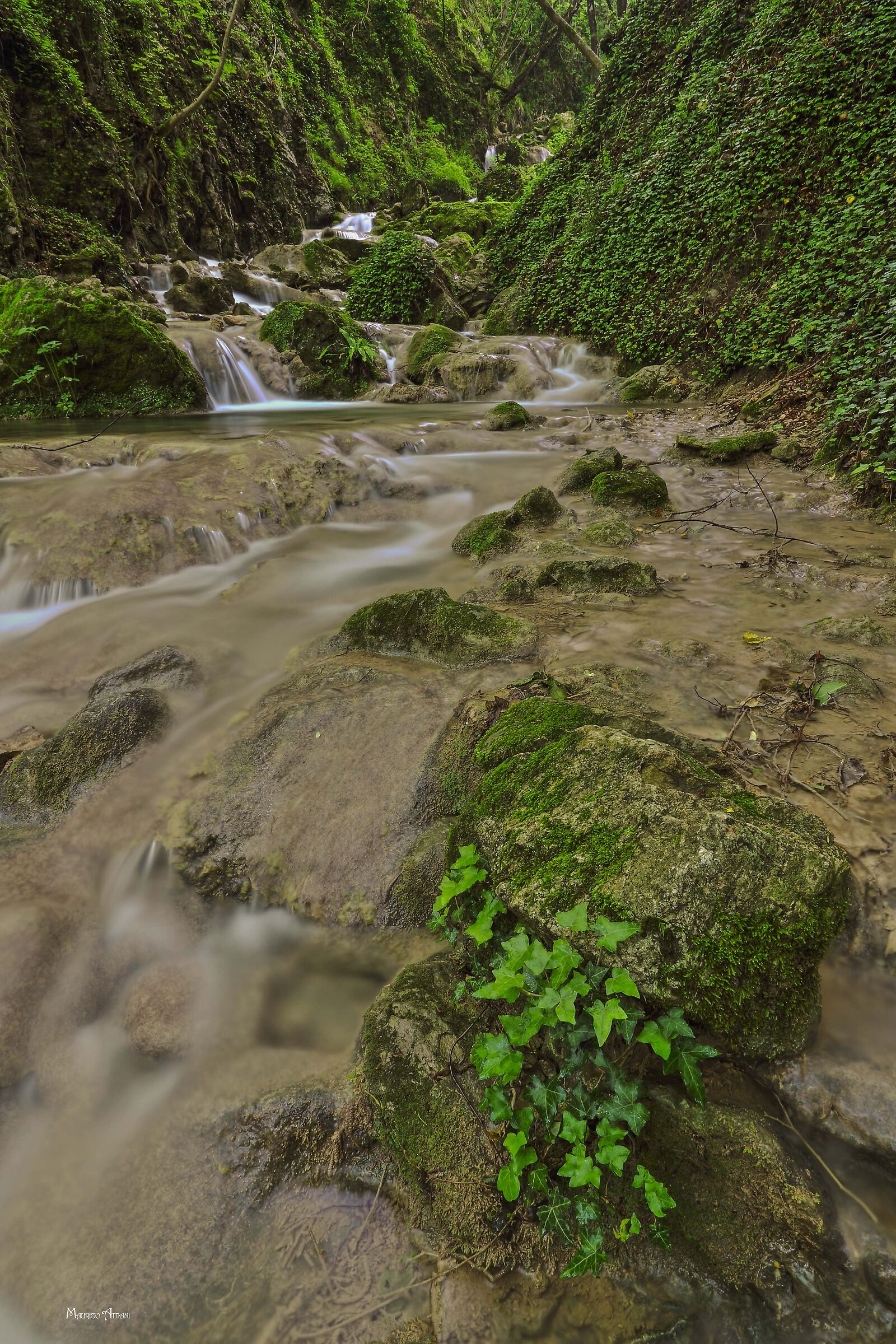 Along the Great Waterfall of Rio Scuro ...