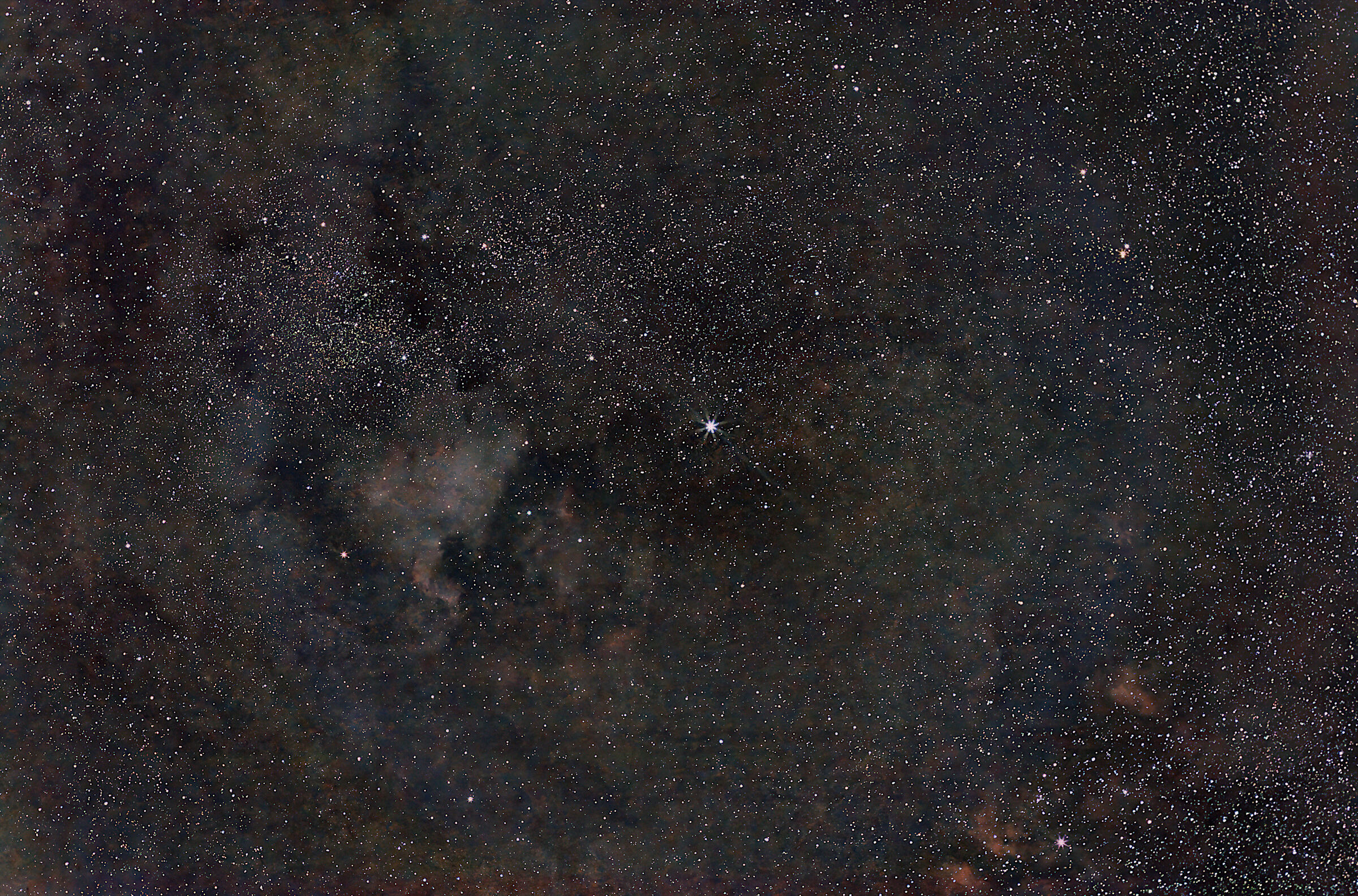 Deneb + North America Nebula (NGC7000), elab. Siril 1.2...