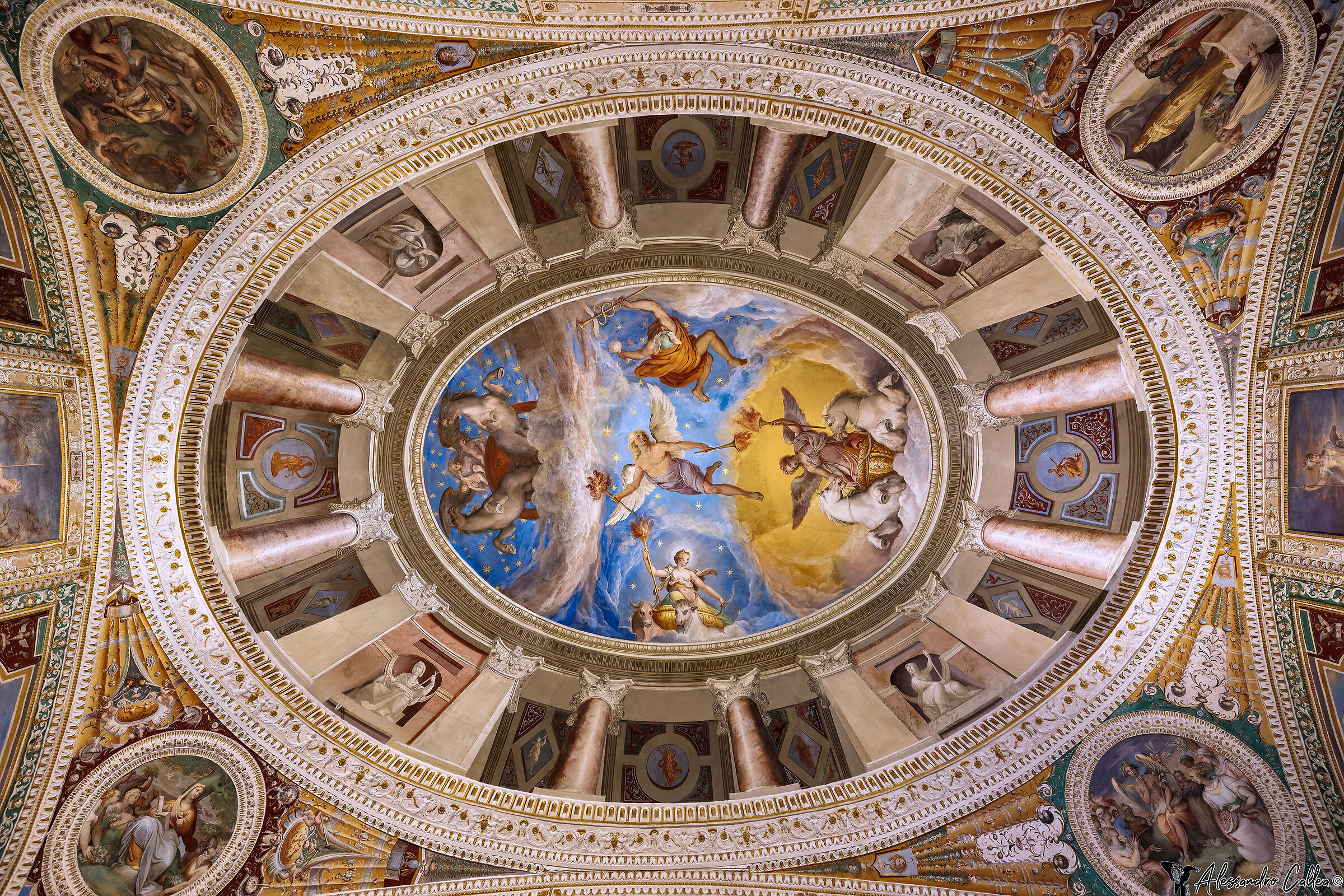 Uno dei meravigliosi soffitti di Palazzo Farnese...