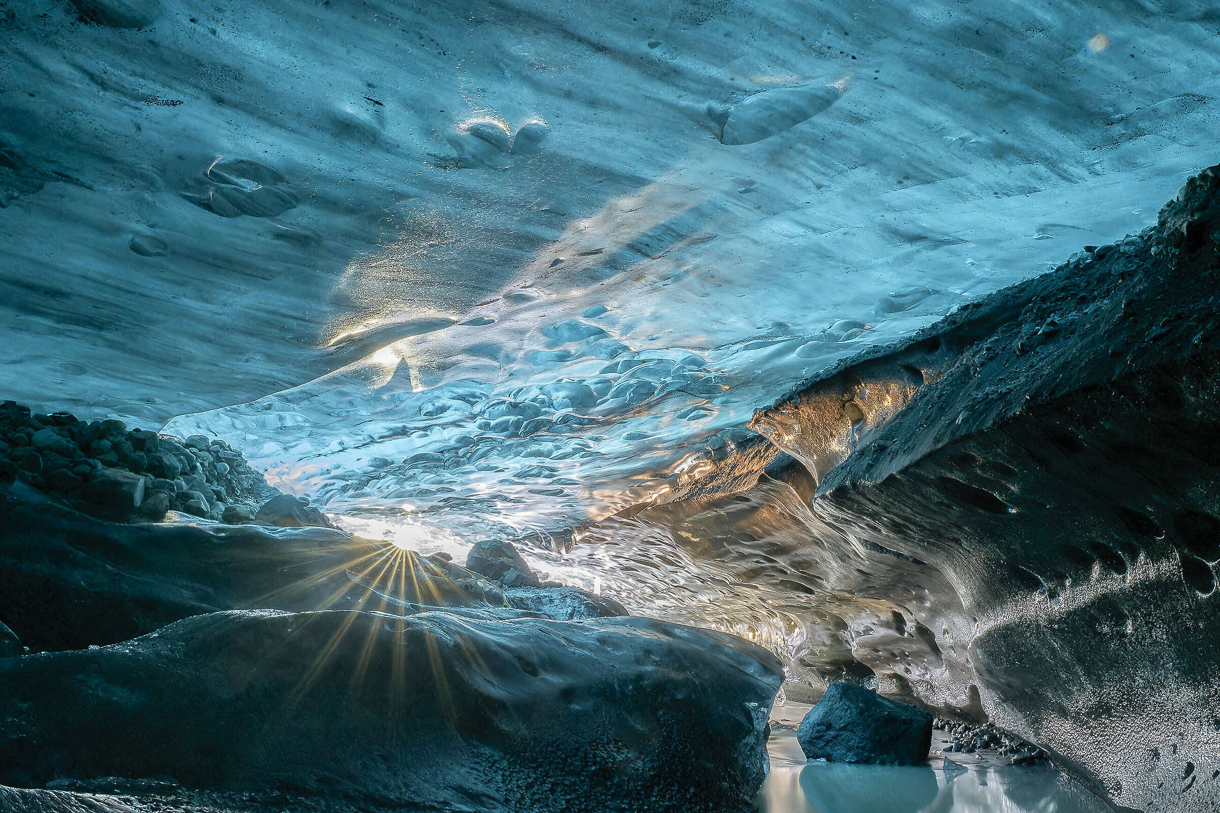 Sapphire Ice cave 2...