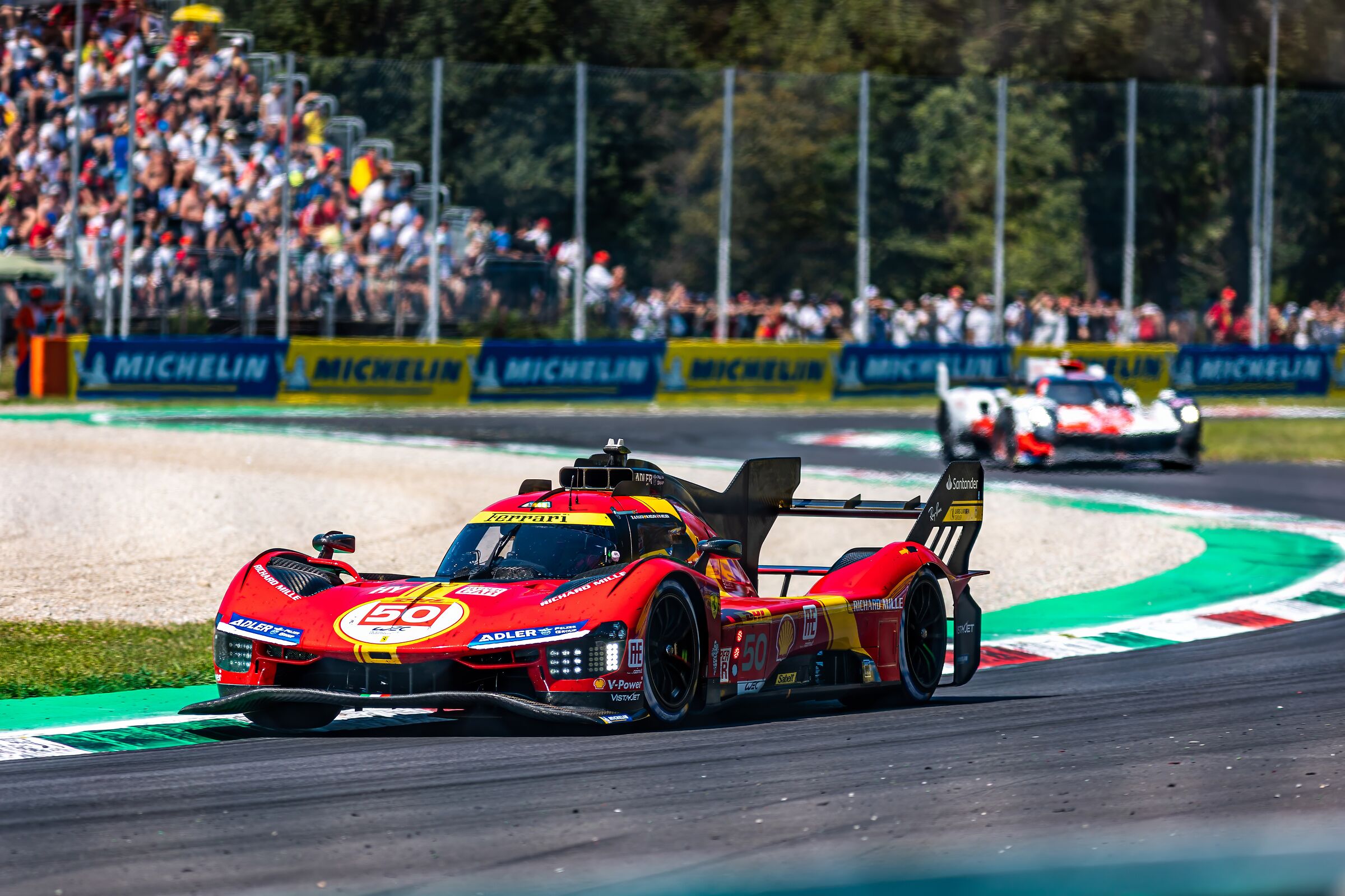 Ferrari contro Toyota...