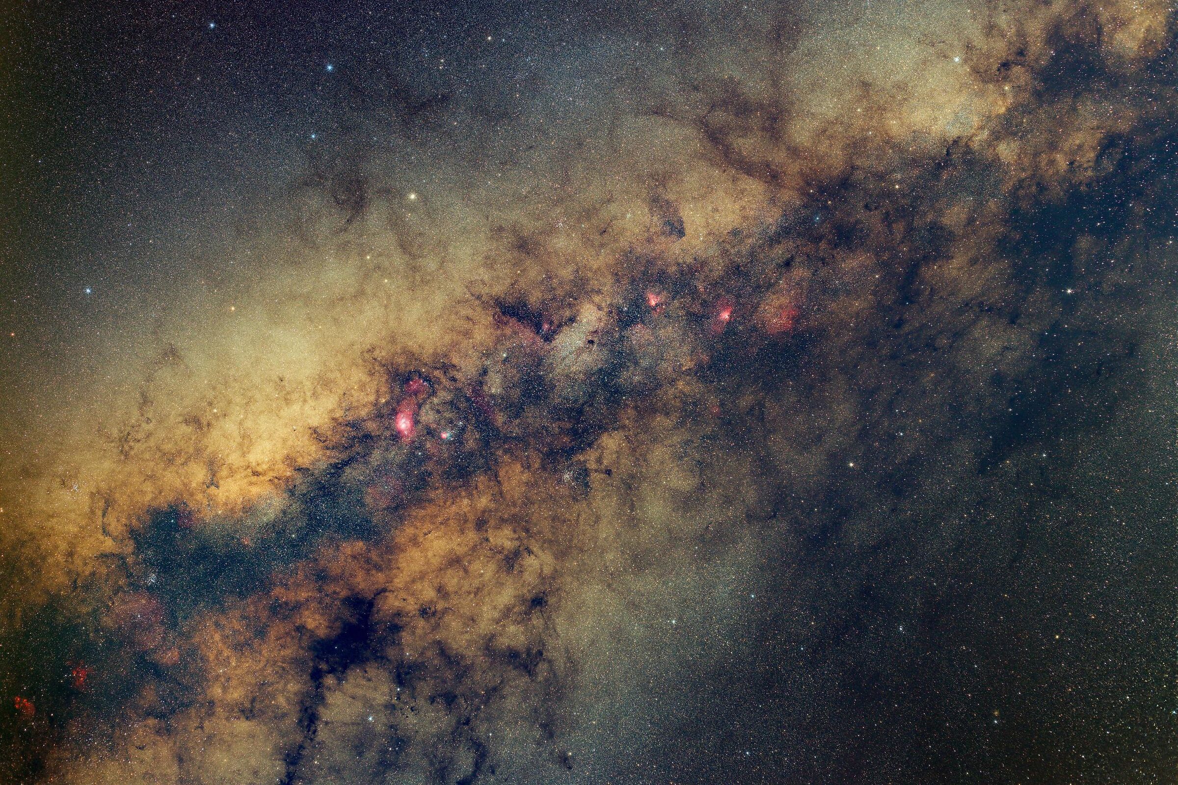 Milky Way, Gias Bandia...