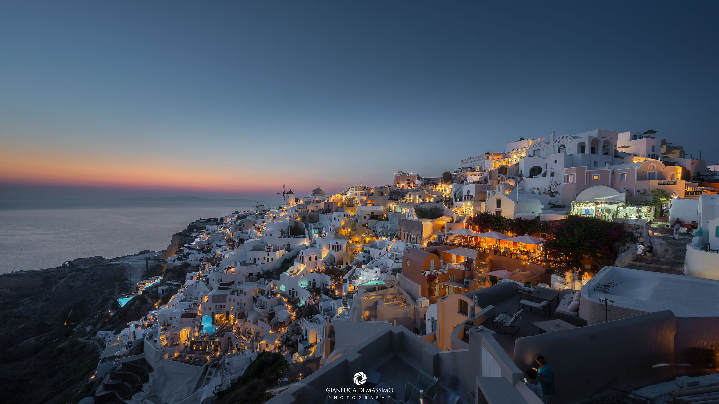 Oia in the evening...