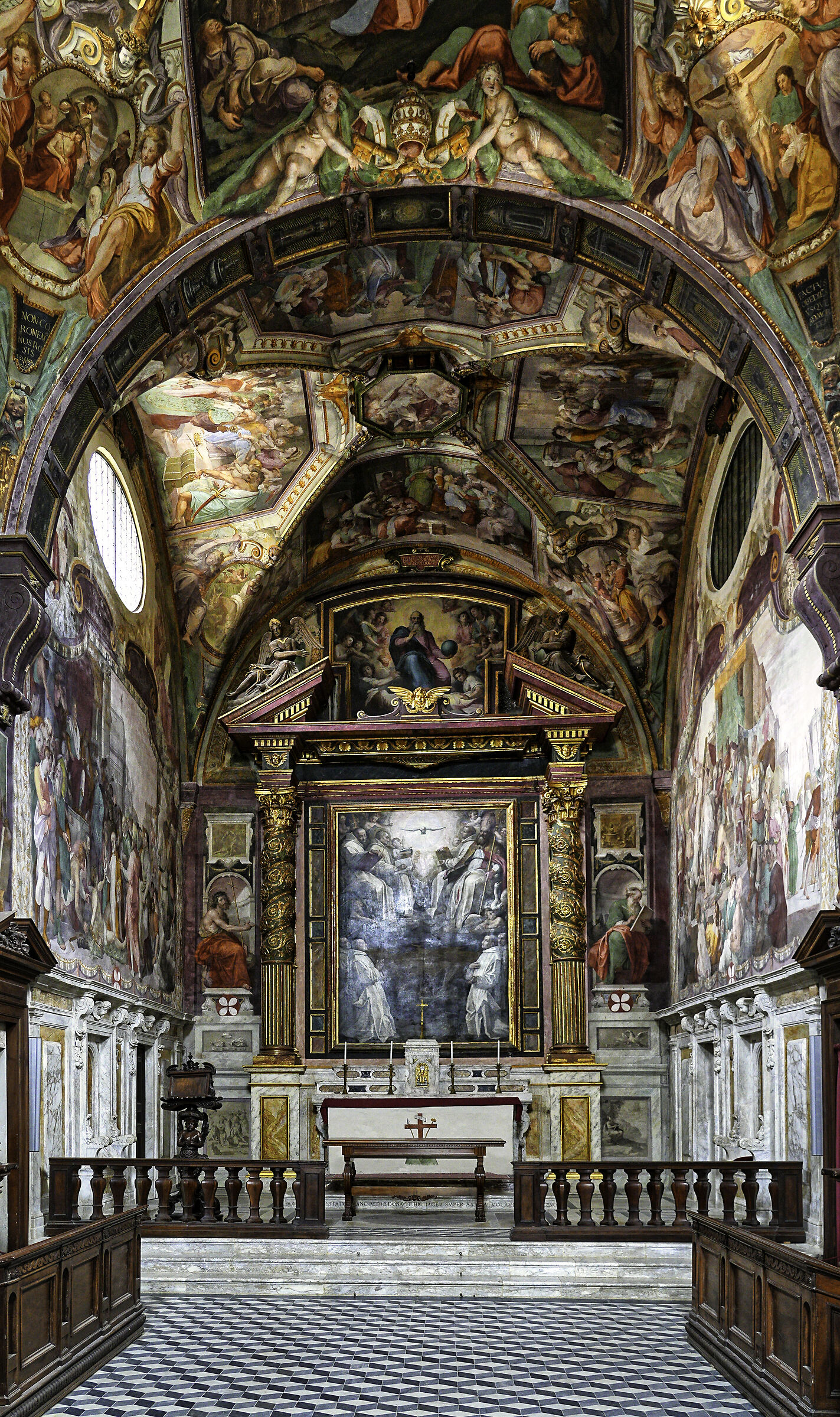 interno della chiesa dei Monaci...