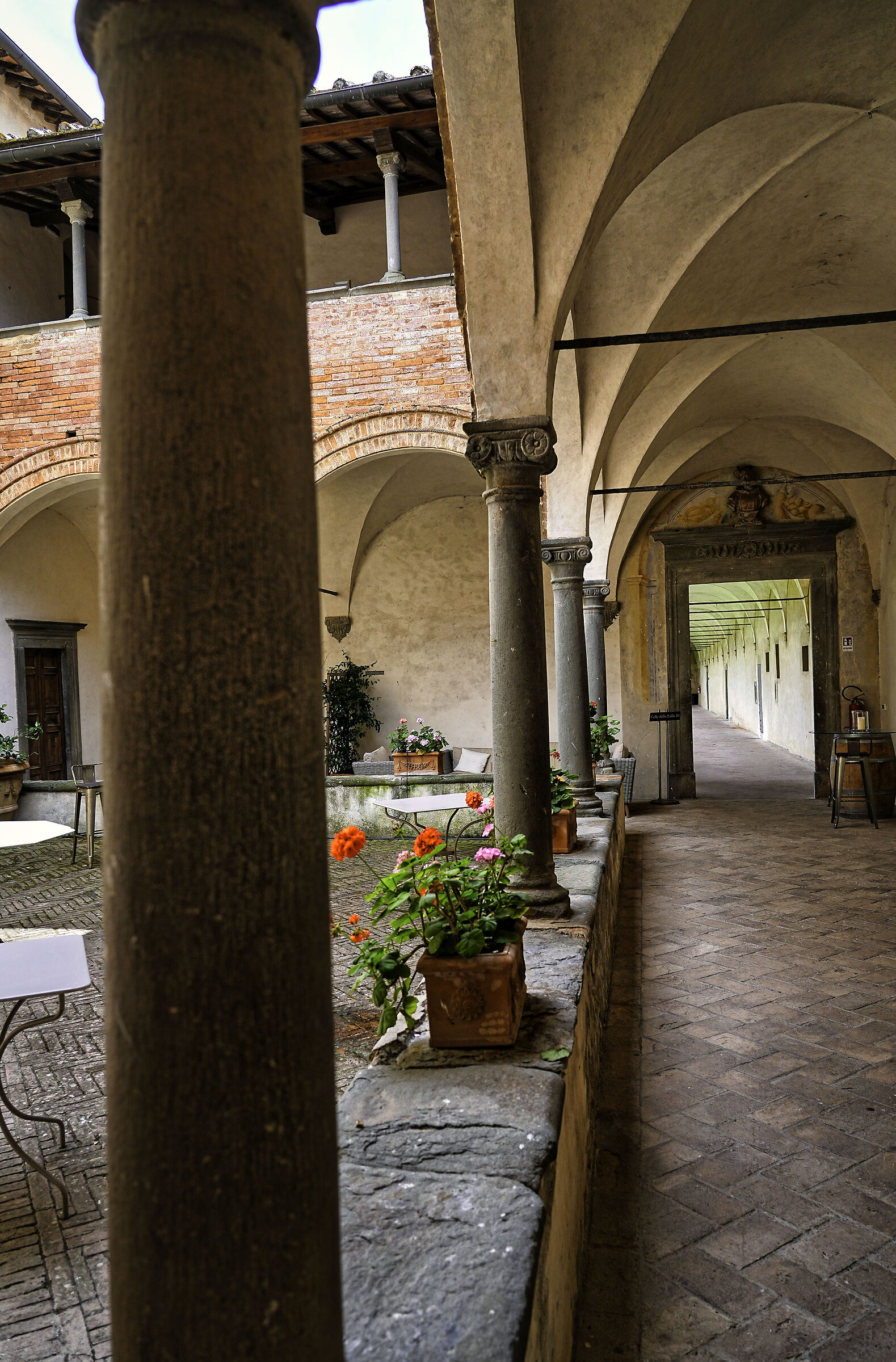 the cloister of the Certosa di Pontignano (SI)...