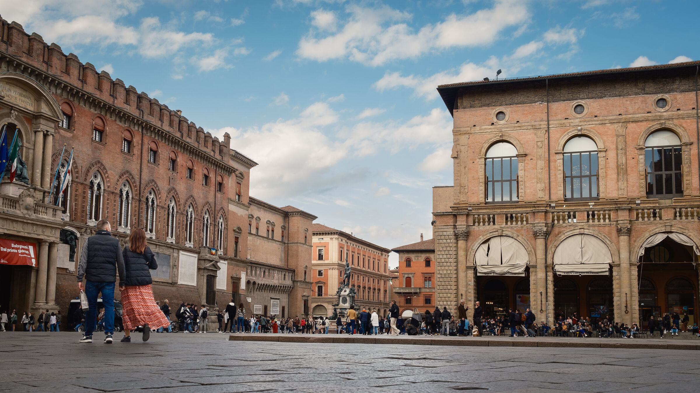 Piazza Grande: how tourists call it...