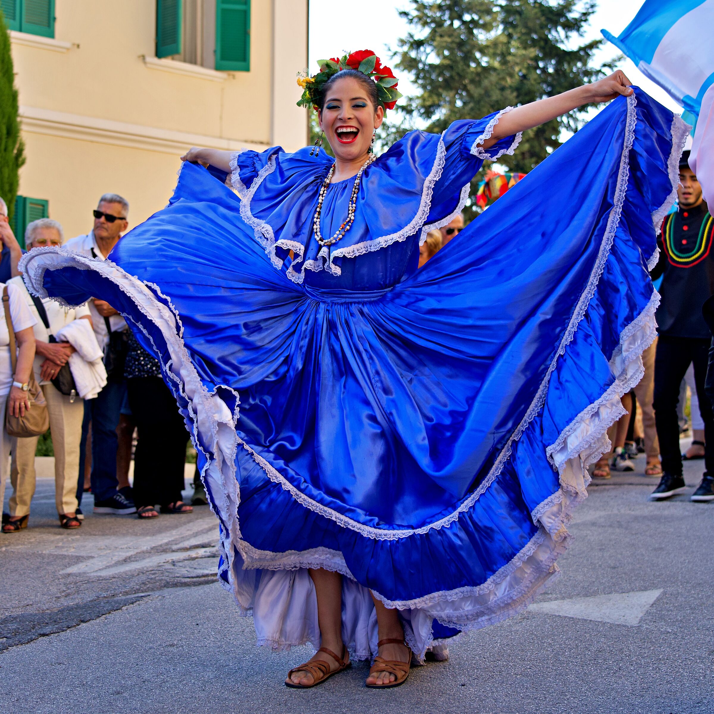 Honduran dancer...