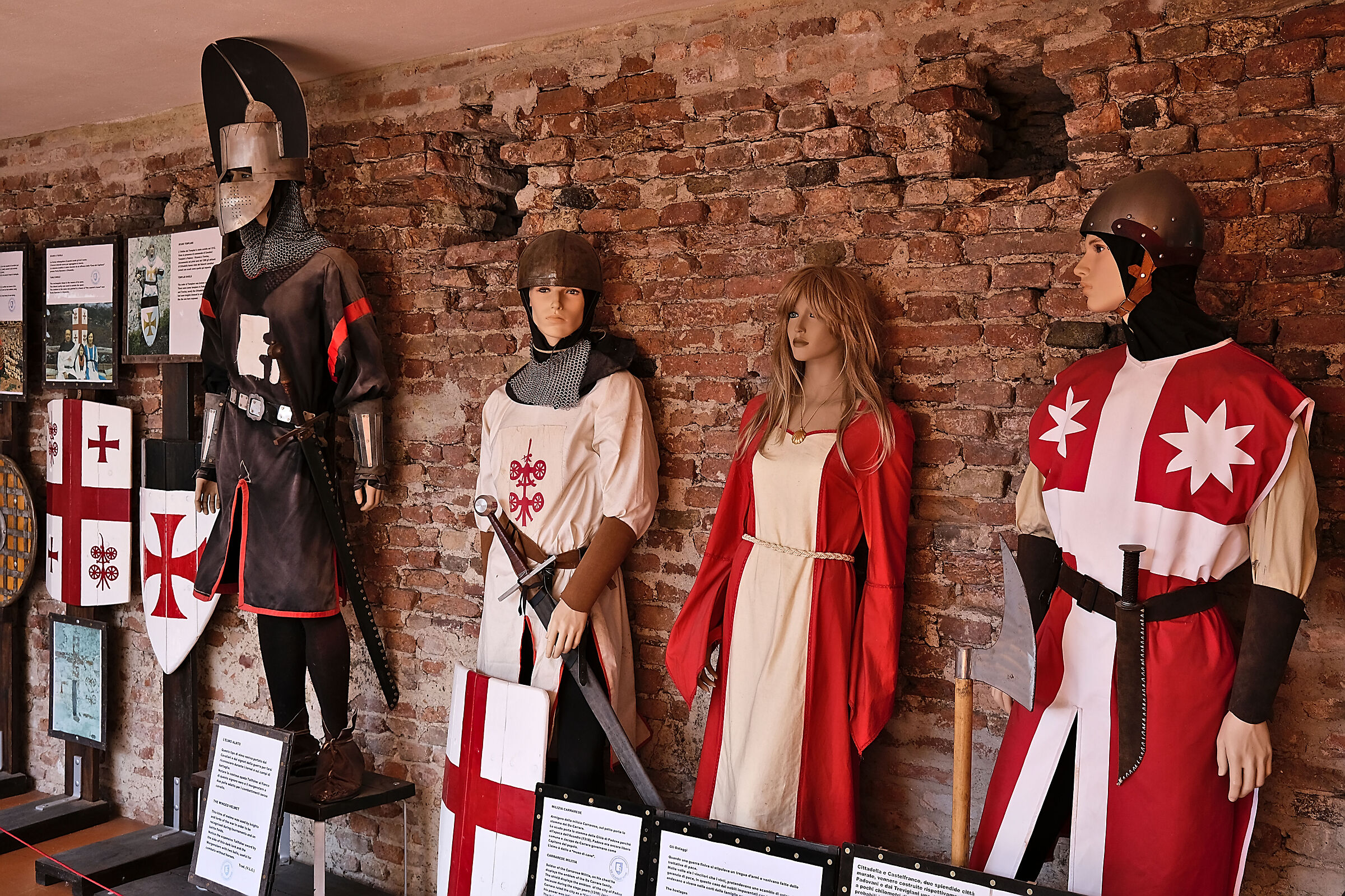 Medieval Costumes ...