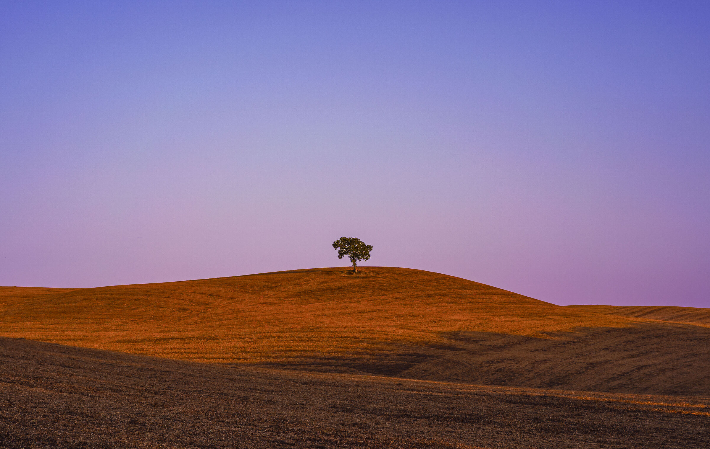 The solitude of the Tuscan desert ...