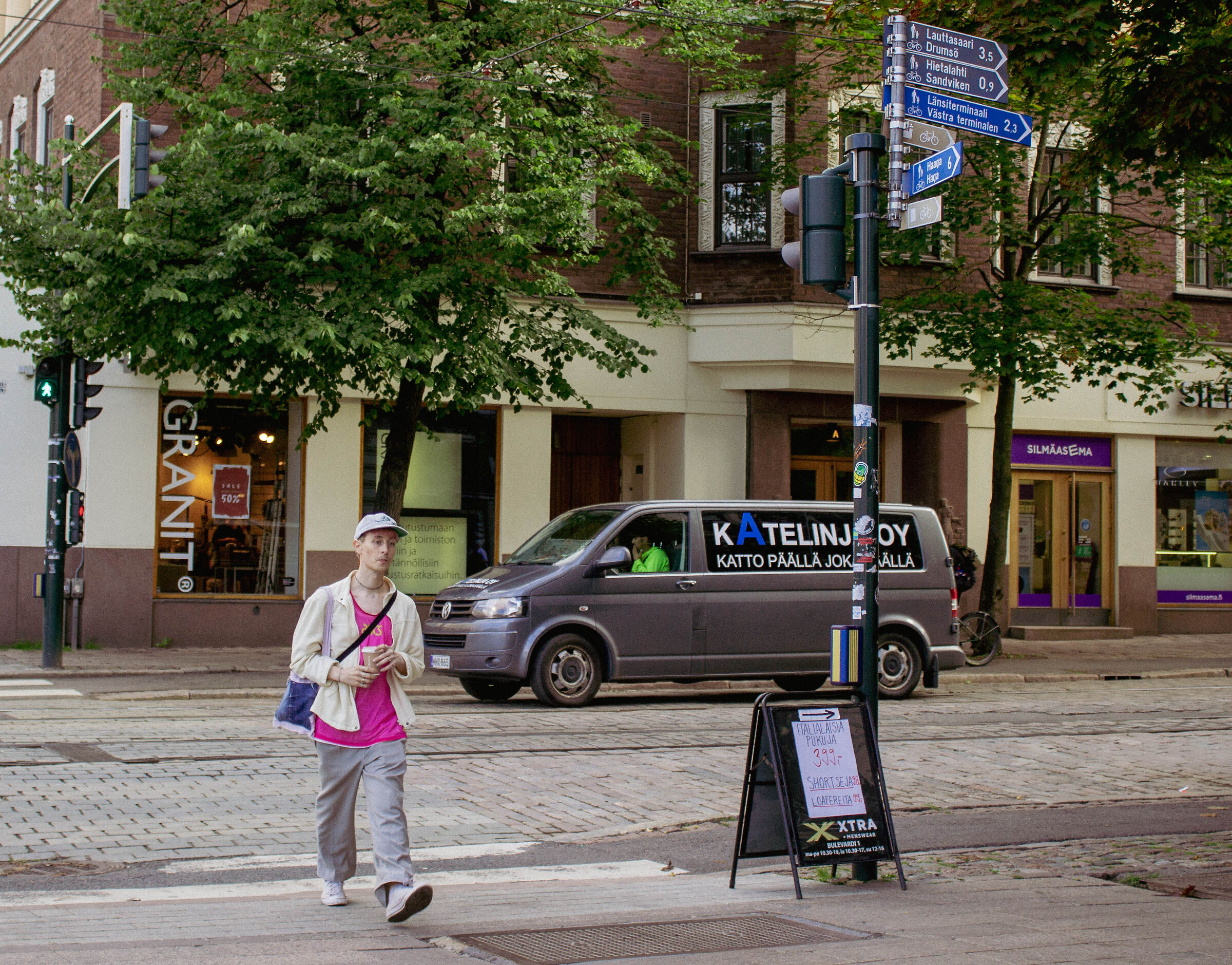 Rosa pt2, Helsinki, Finlandia, 2023...