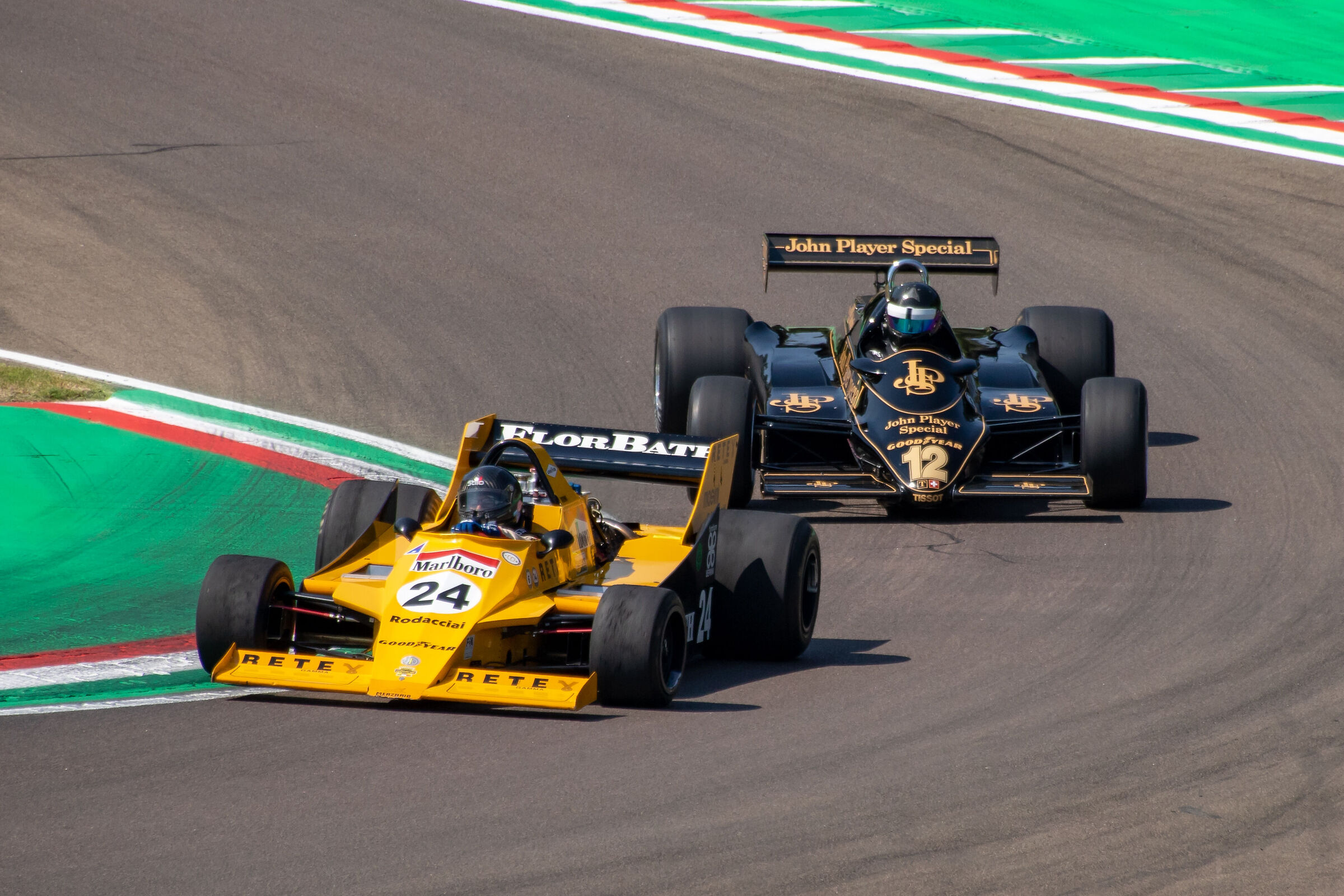 Merzario A3 vs Lotus 97T...