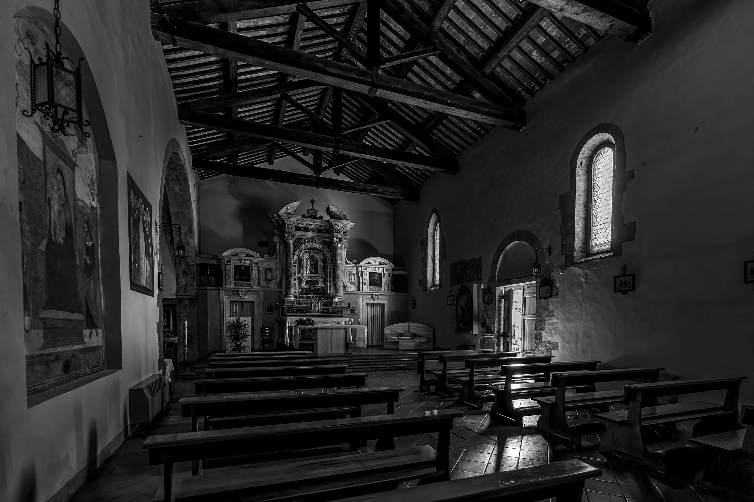 Montefollonico-church of S. Leonardo...