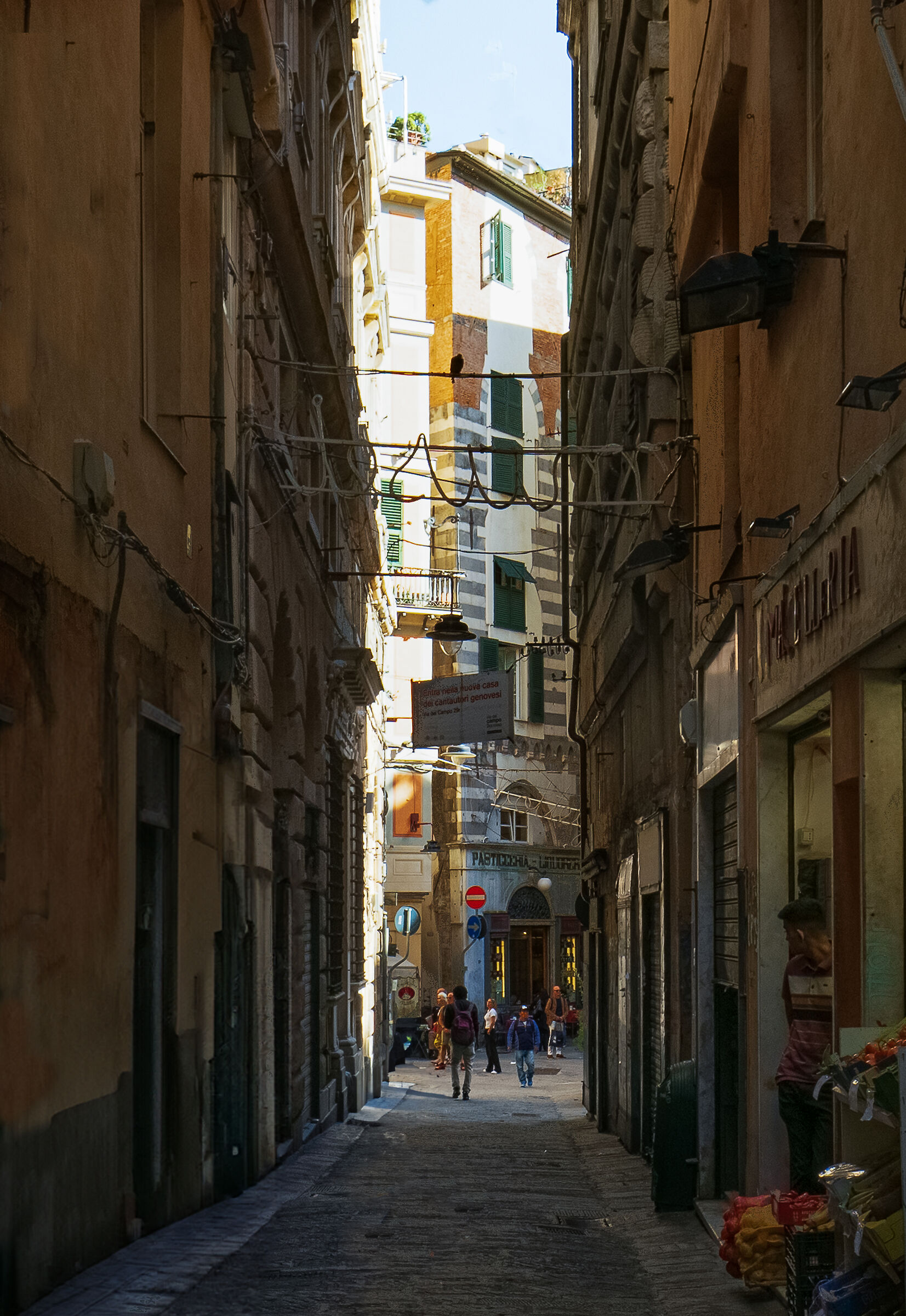 Genova - Via del Campo - Scorcio...