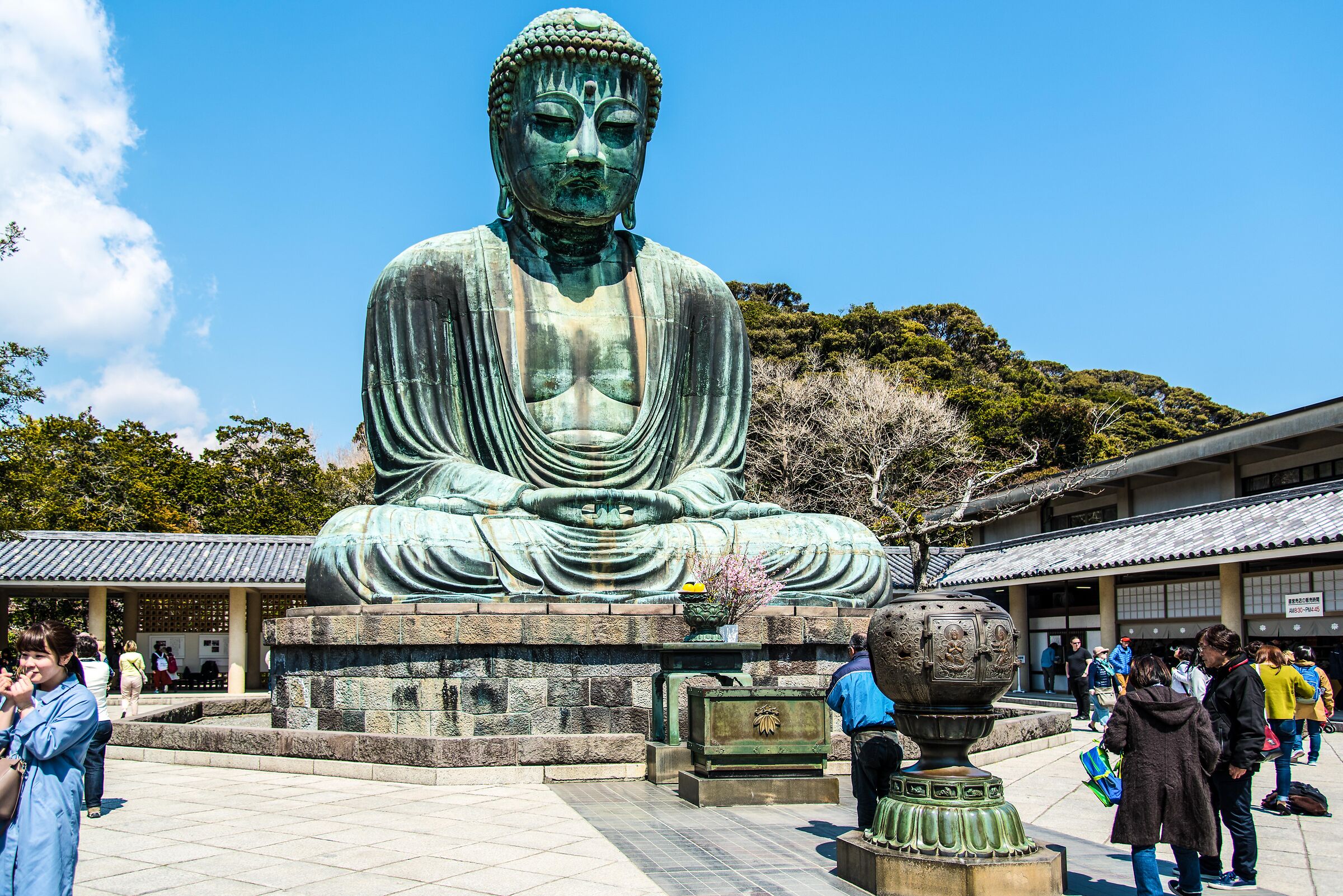  Kamakura - Great Daibutsu Buddha...