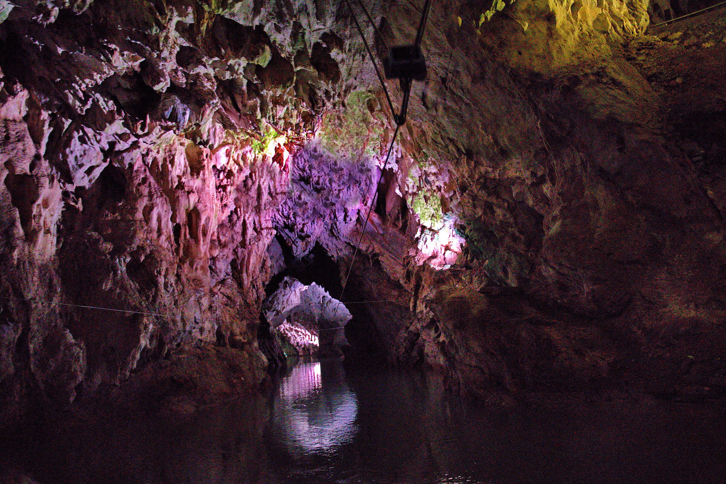 Pertosa Caves ...
