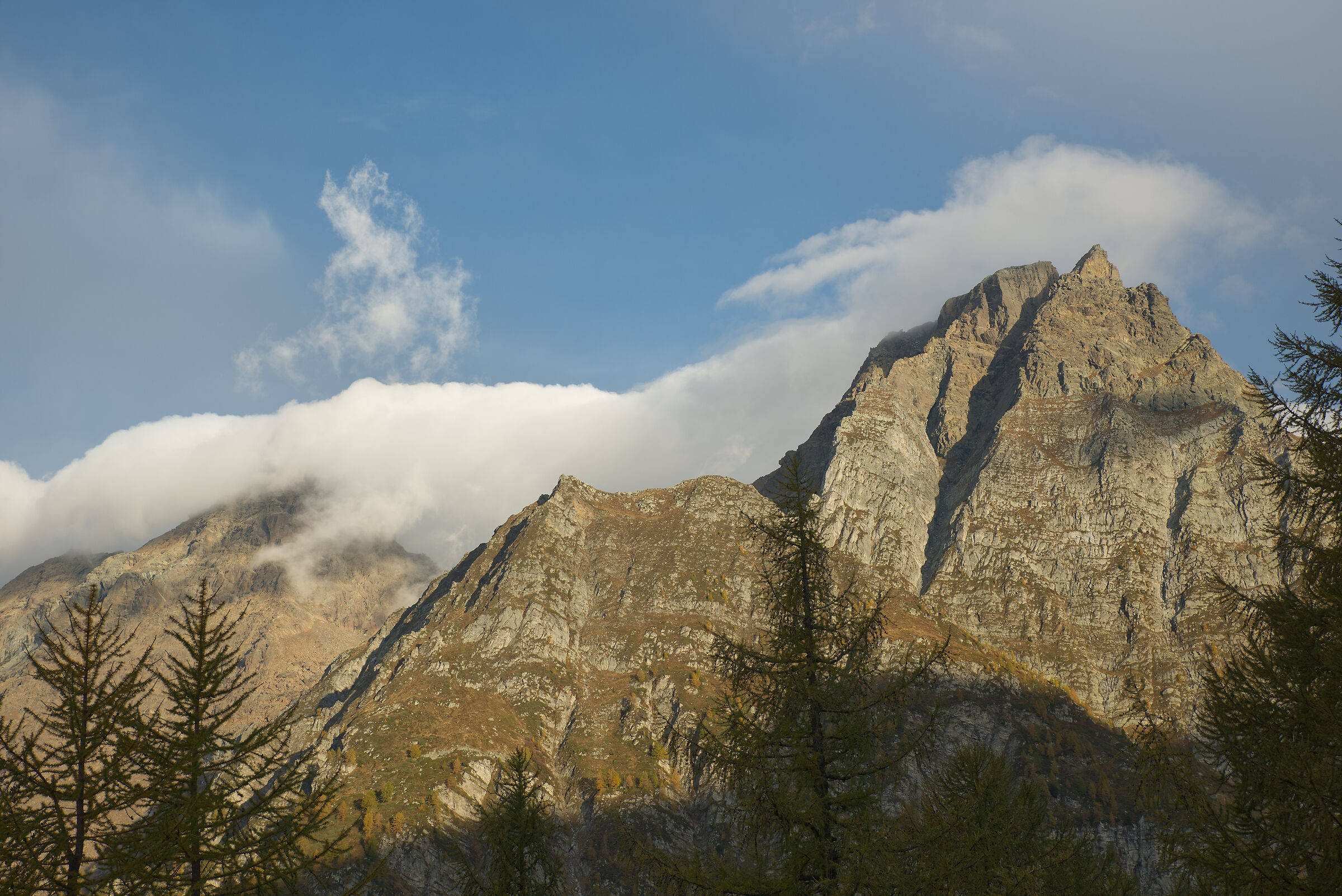 Alpe Devero-Alpe Sangiatto-laghetto superiore di Sangia...