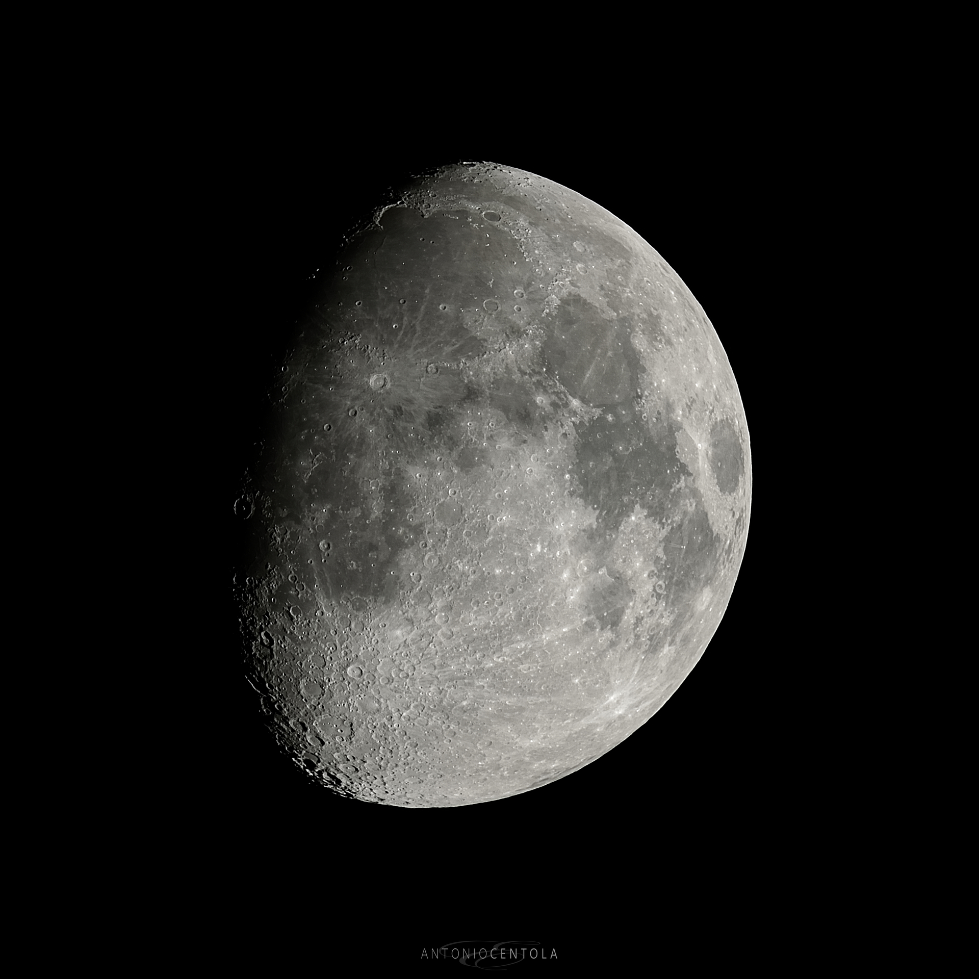 Luna in fase crescente 78.4% del 12-05-22...