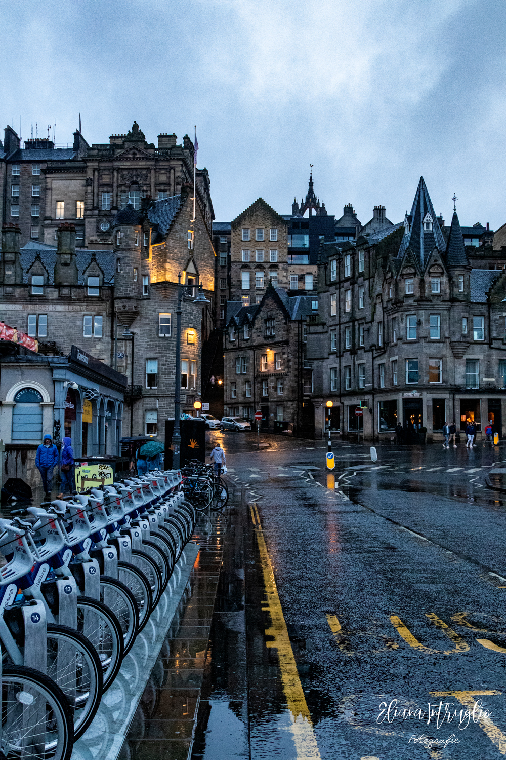 Edinburgh by night...