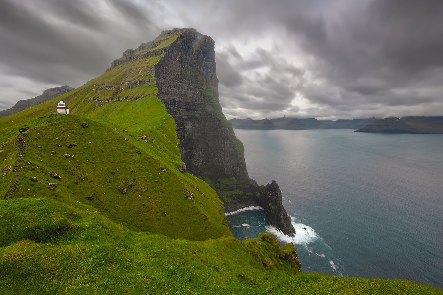 Il faro di Kallur a Kalsoy - Isole Faroe...