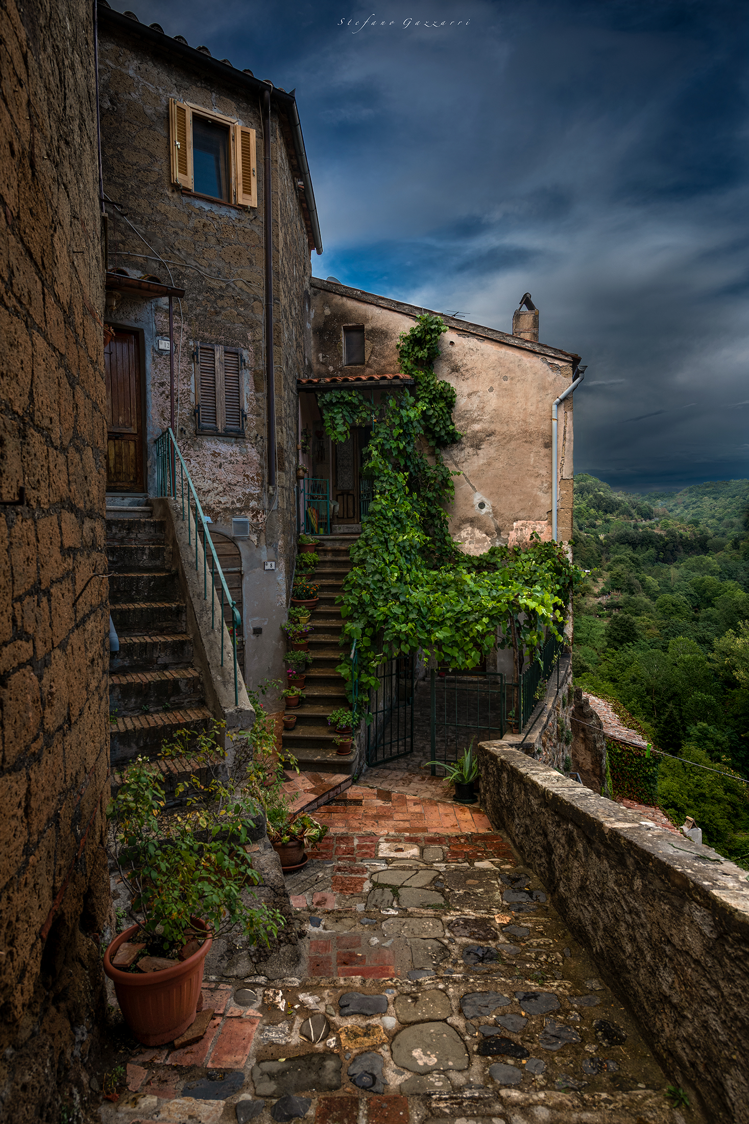 The alley of Sorano...