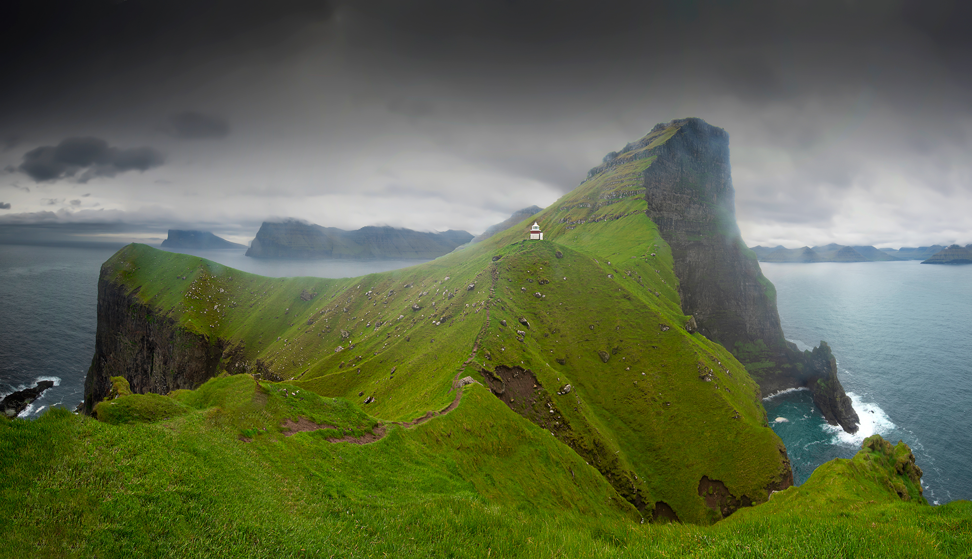 Panoramica al faro di Kallur - Isole Faroe...
