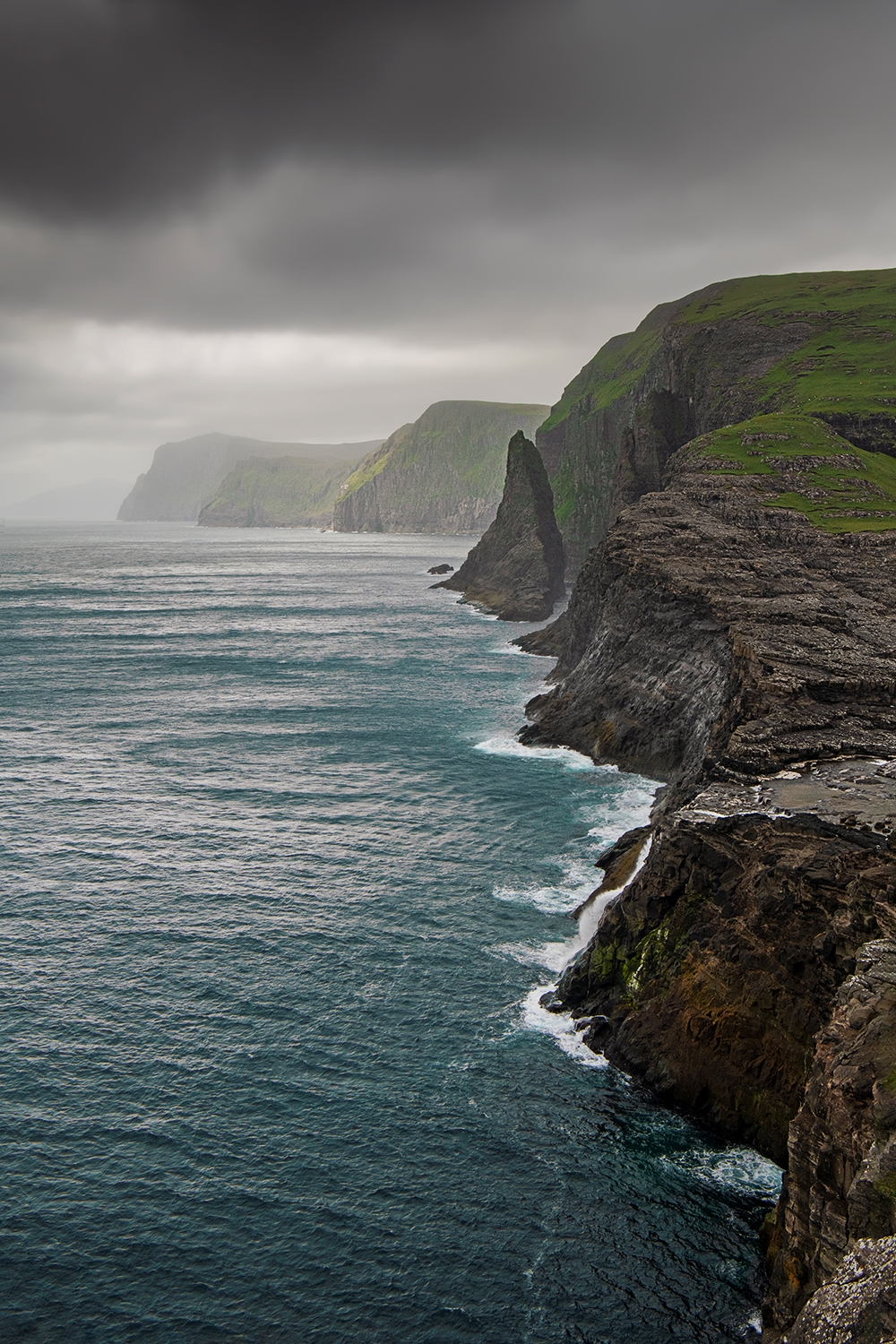 Scogliera a Sorvagsvatn  - Faroe Island...