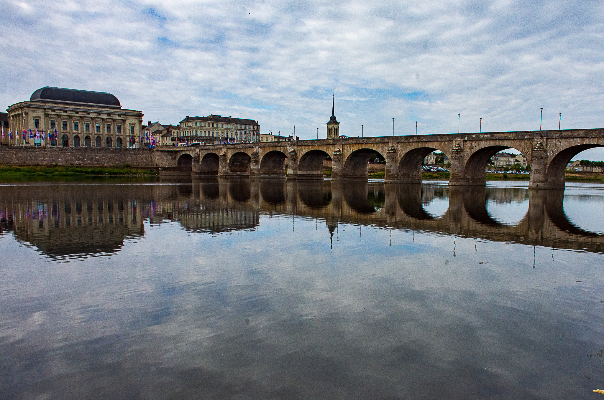 Reflections on the Loire ...