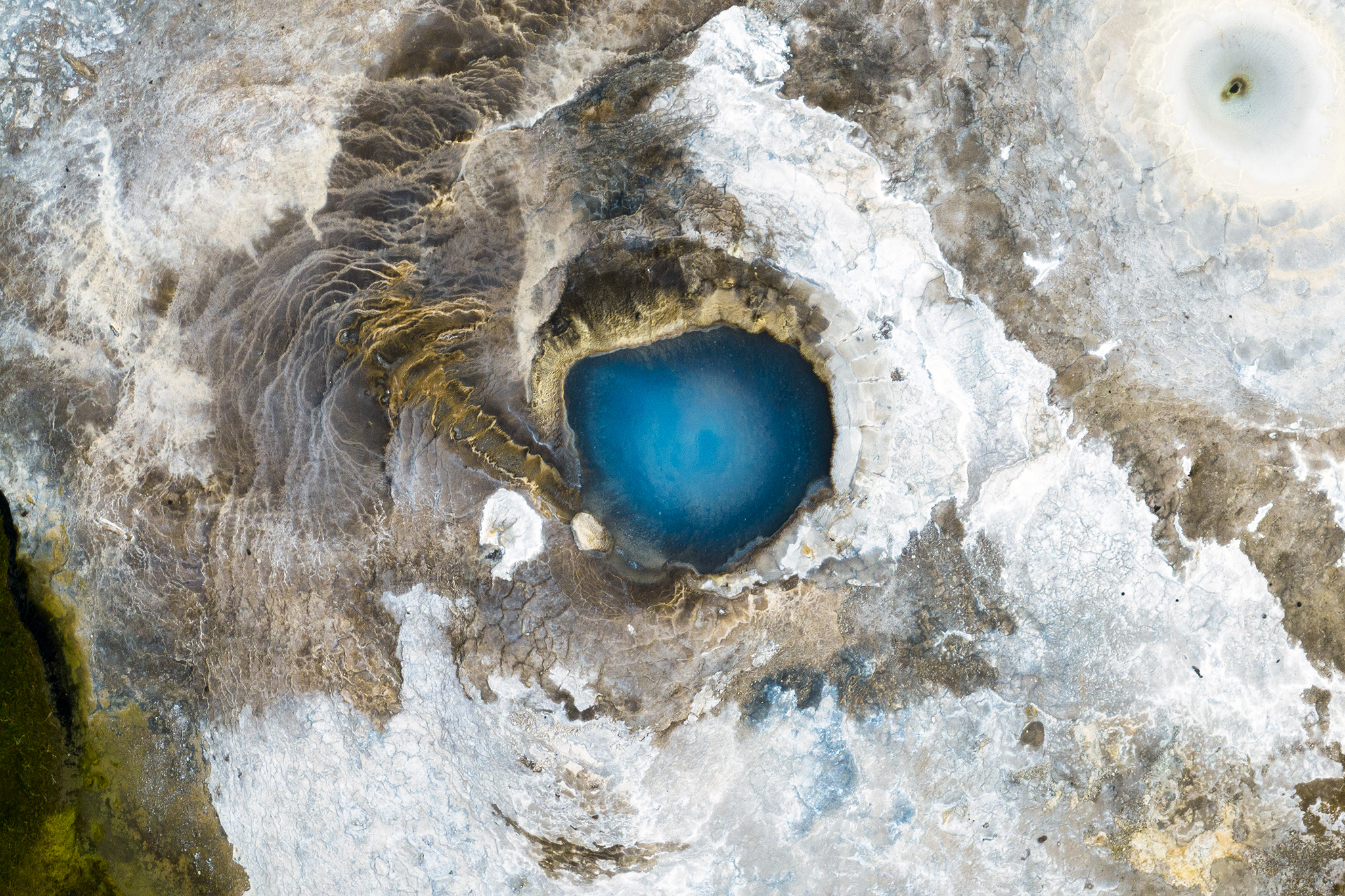 Hveravellir, "The Eye" - aerial photo ...