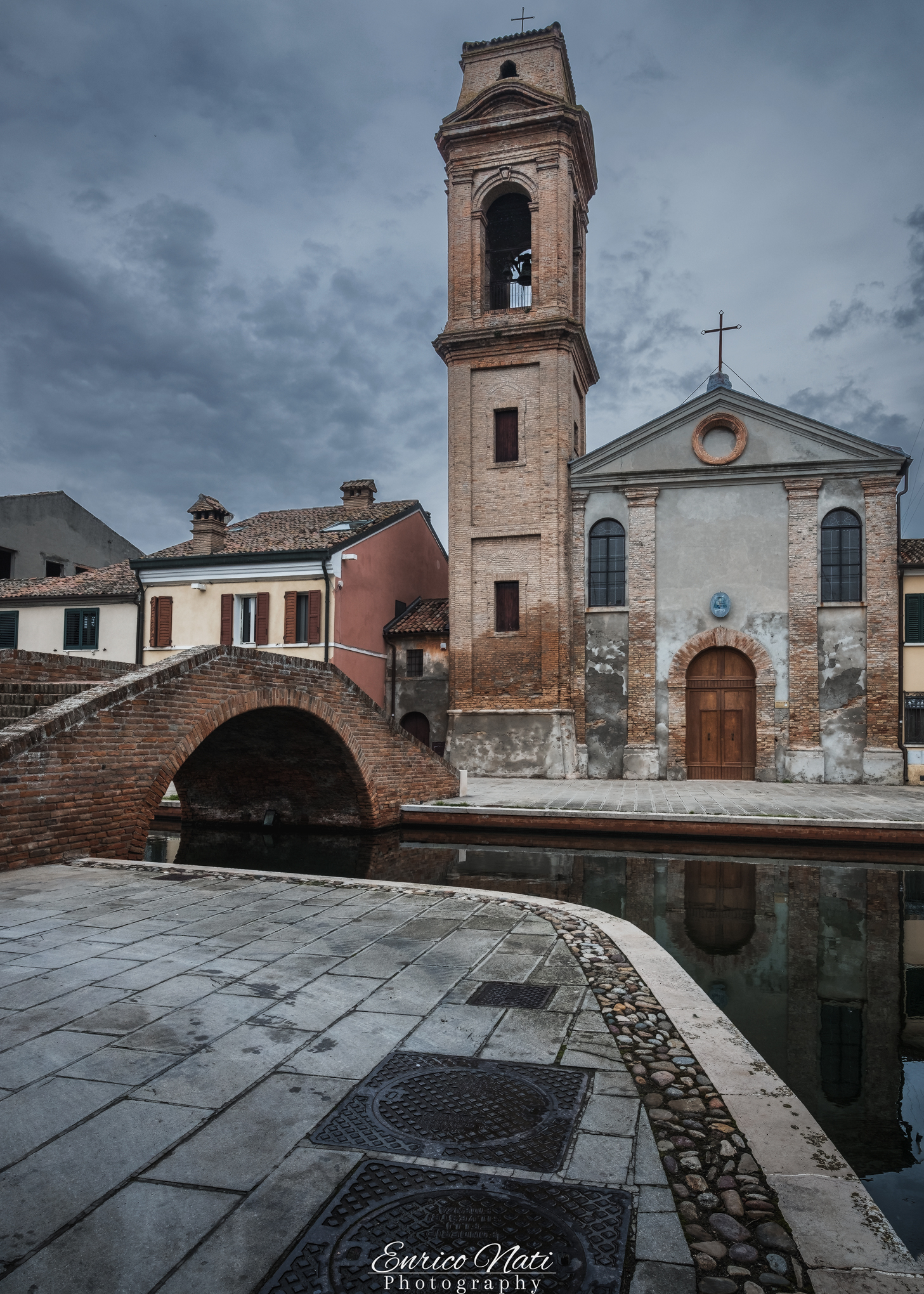 Church and Bridge of the Carmine COMACCHIO ...