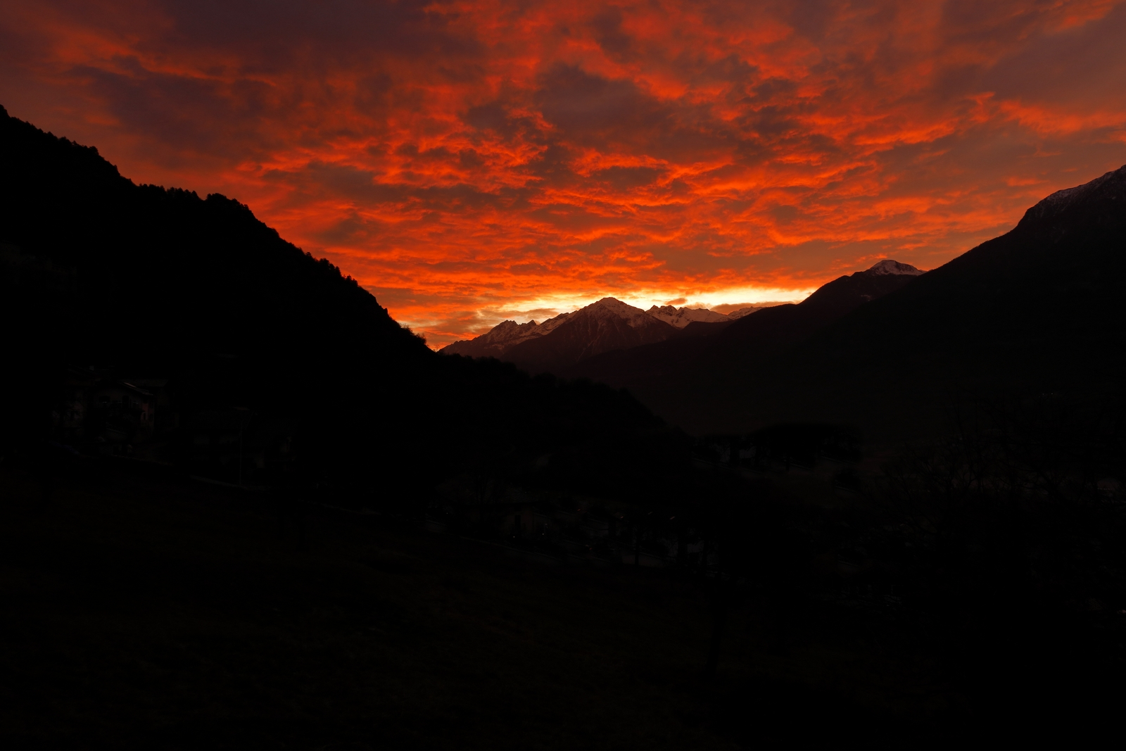Alba di un nuovo giorno in Valle d Aosta...