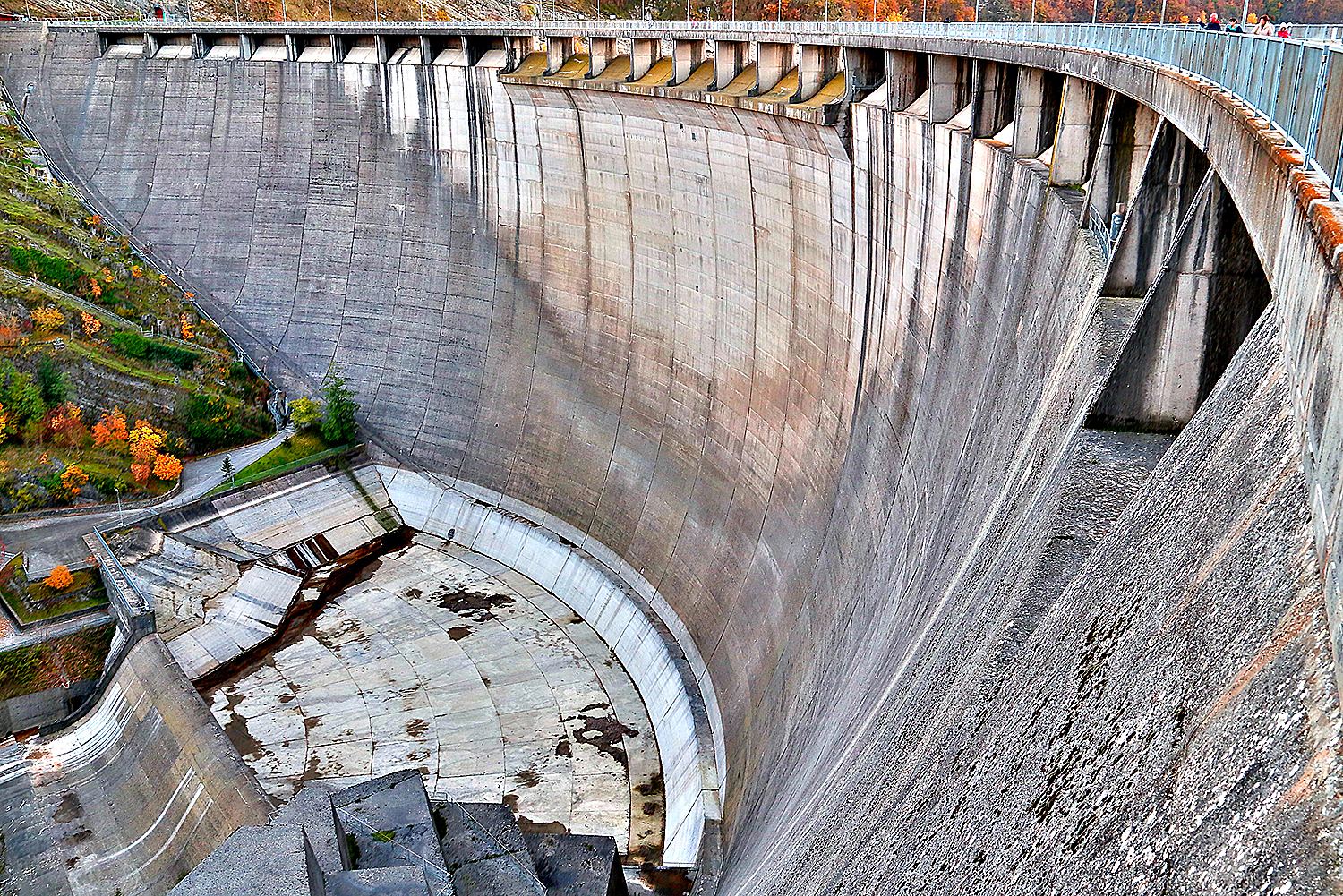 Ridracoli FC Dam - Paramento di Valle H 103 m...