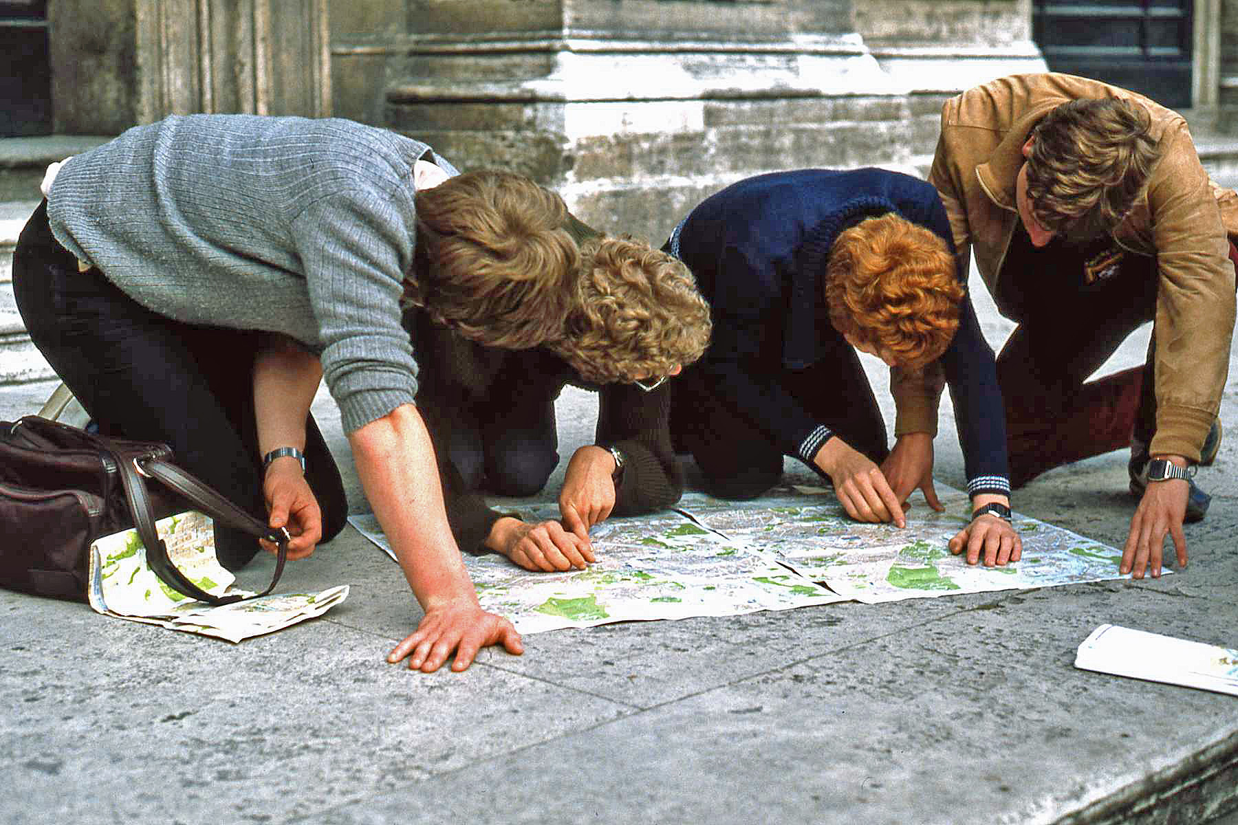 Turisti a Roma: Quando non c'era Google Maps (1985) ......