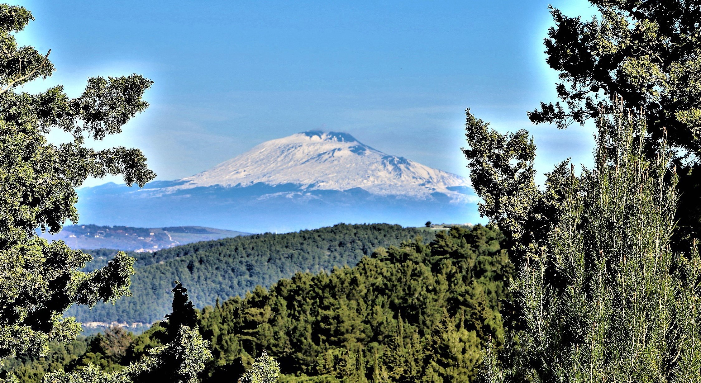 L'Etna vista dai Monti Iblei...