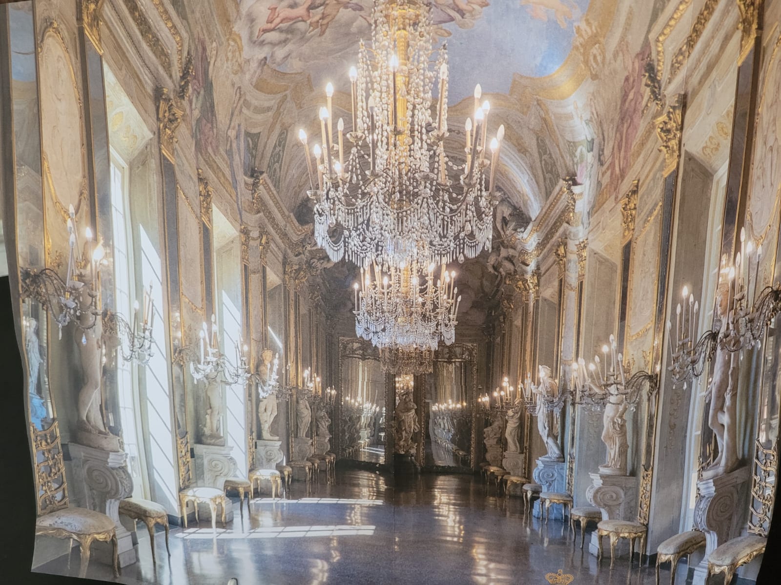 Sala specchi - Palazzo Reale di Genova...