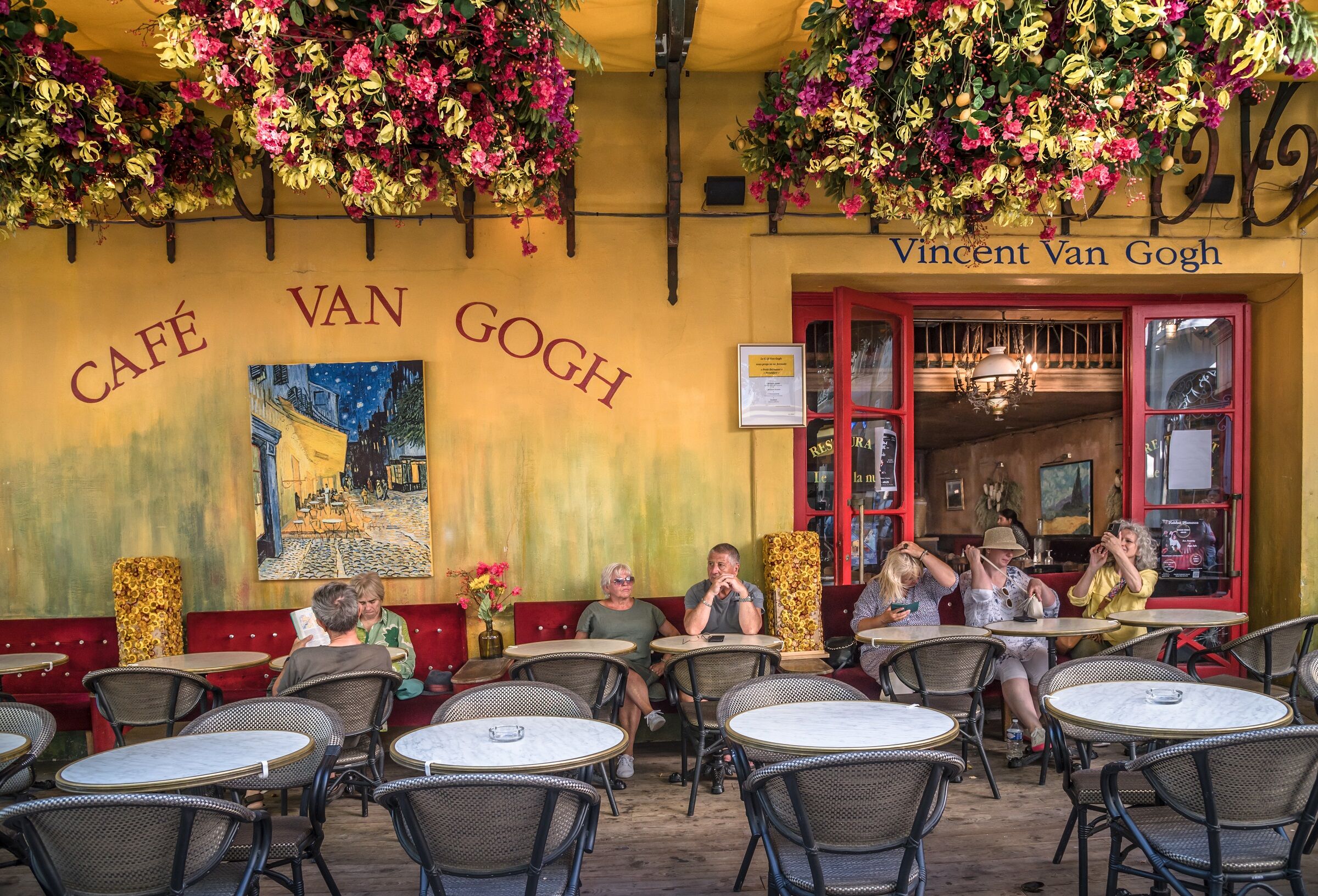 Cafe Van Gogh...