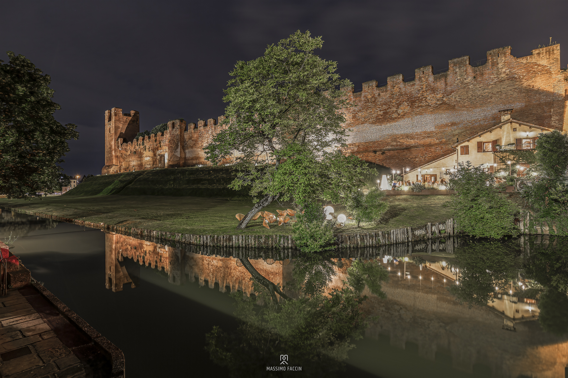 ancient city walls of Castelfranco V.to...