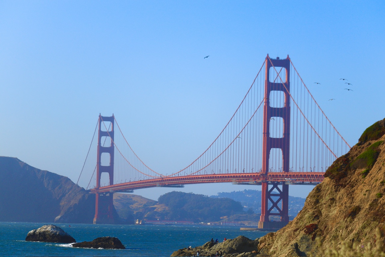 Golden Gate Bridge zoom in...
