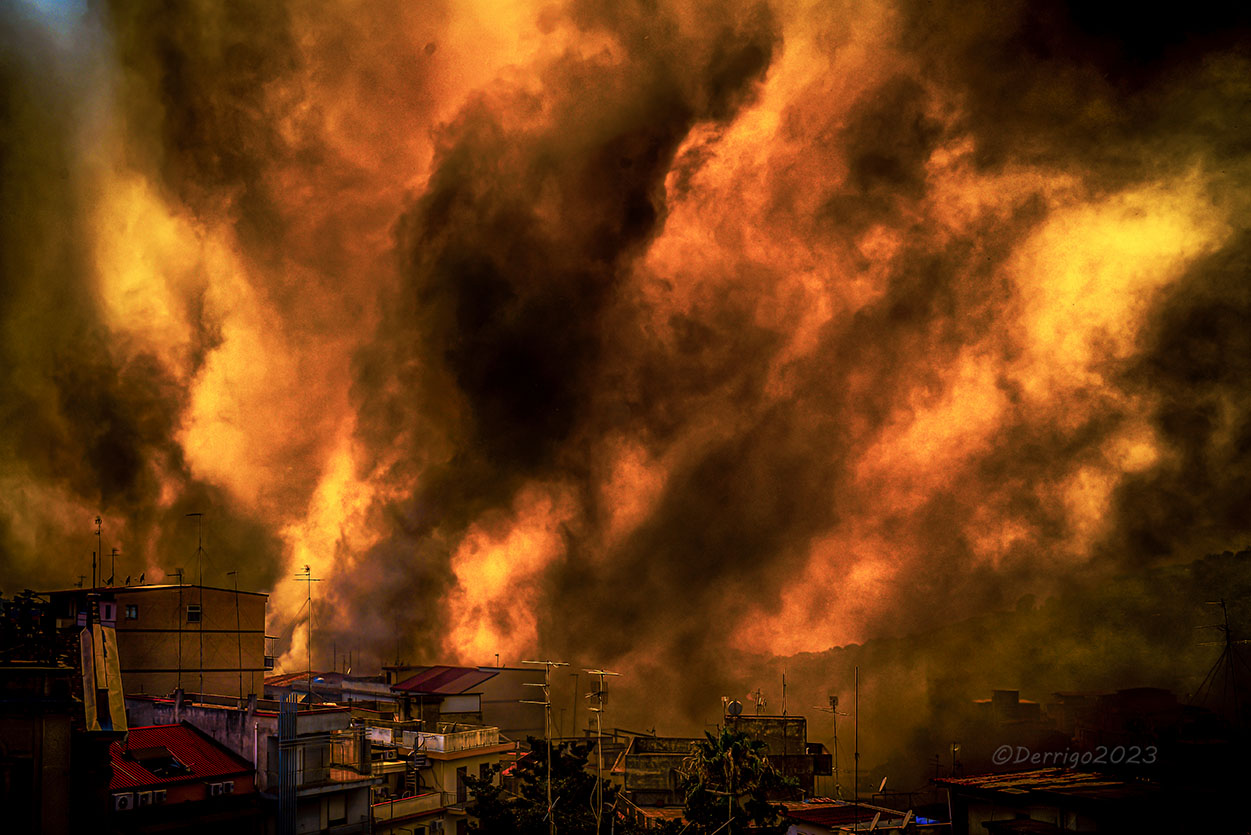 Hell of fire... Mosorrofa (RC) - Italy...