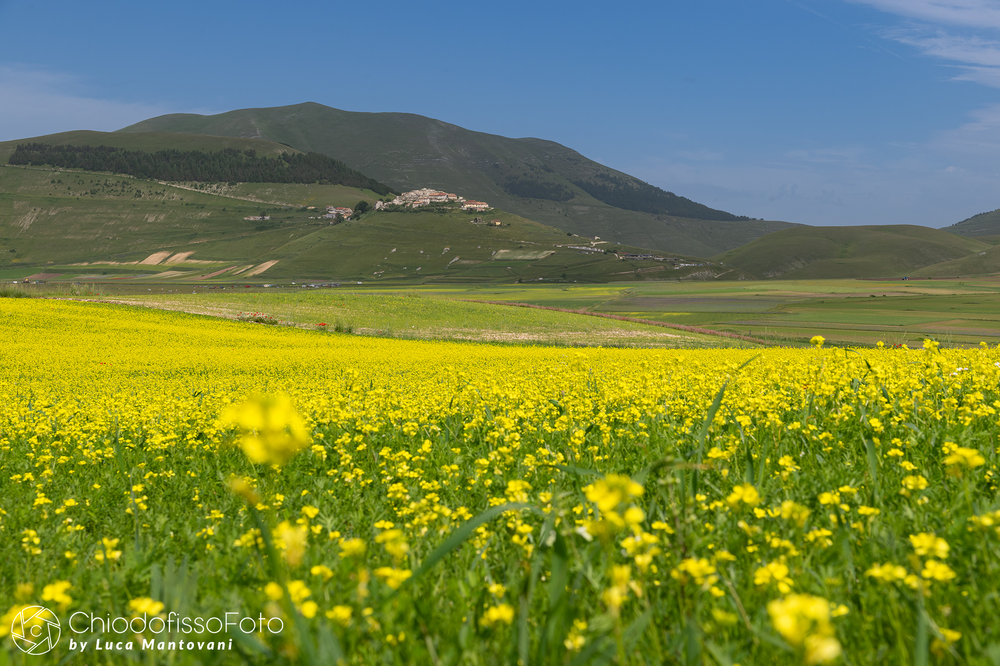 And in the background ... Castelluccio - Italy...