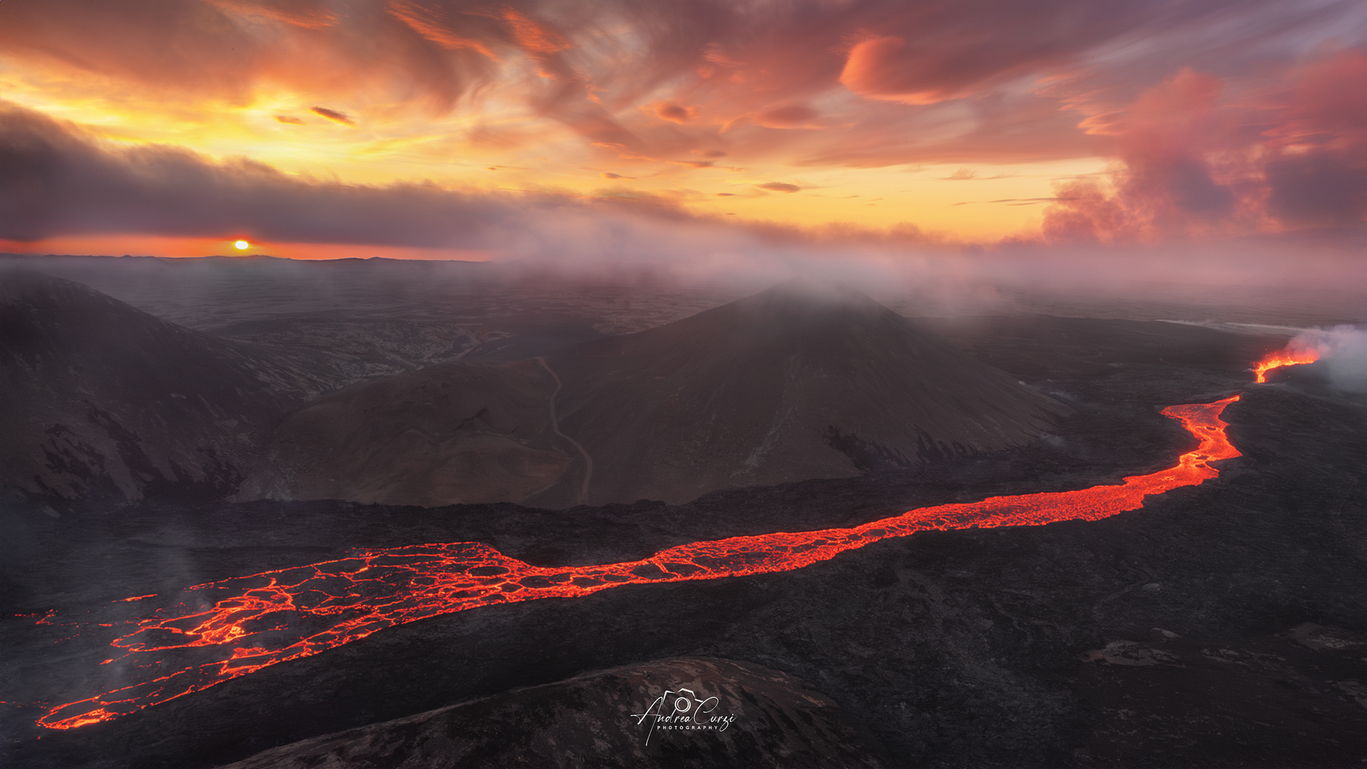 A sunset over the volcano...