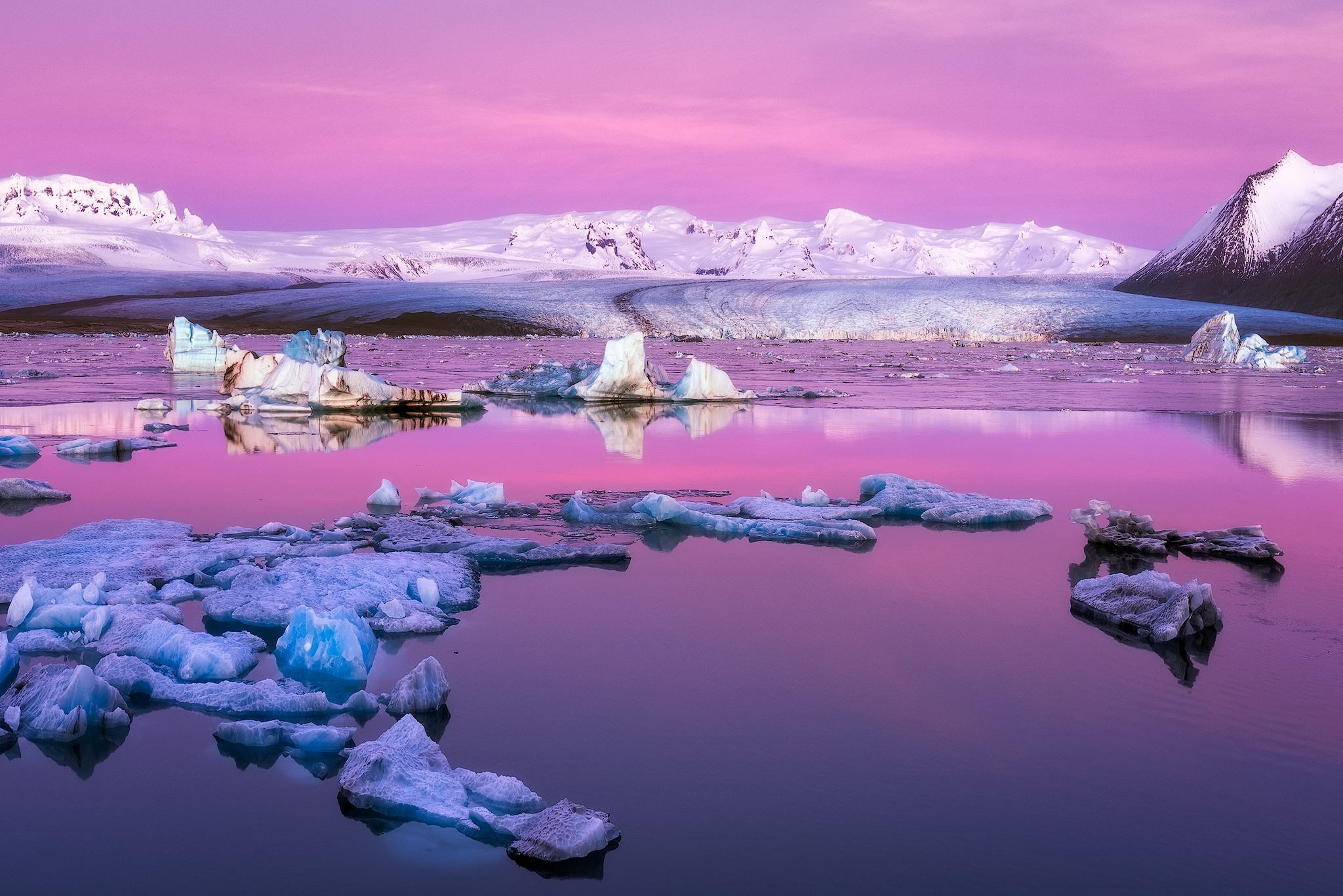 Glacial lagoon at dawn...